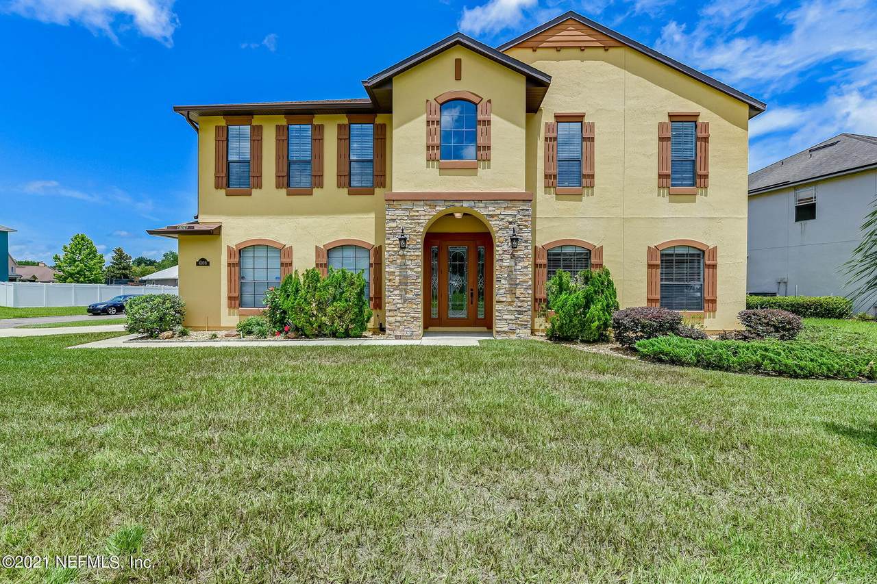 4106 Victoria Lakes Dr - Photo 1