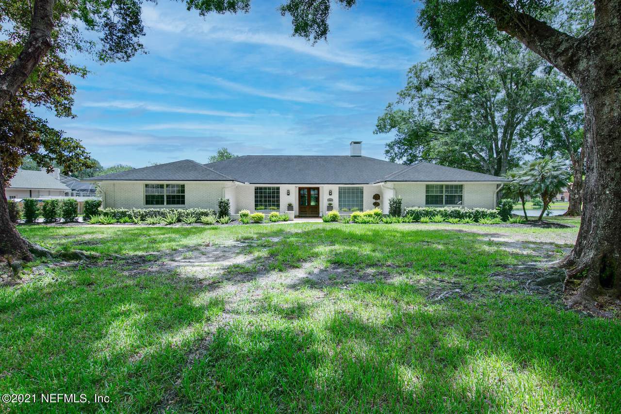 7931 Hunters Grove Rd - Photo 1