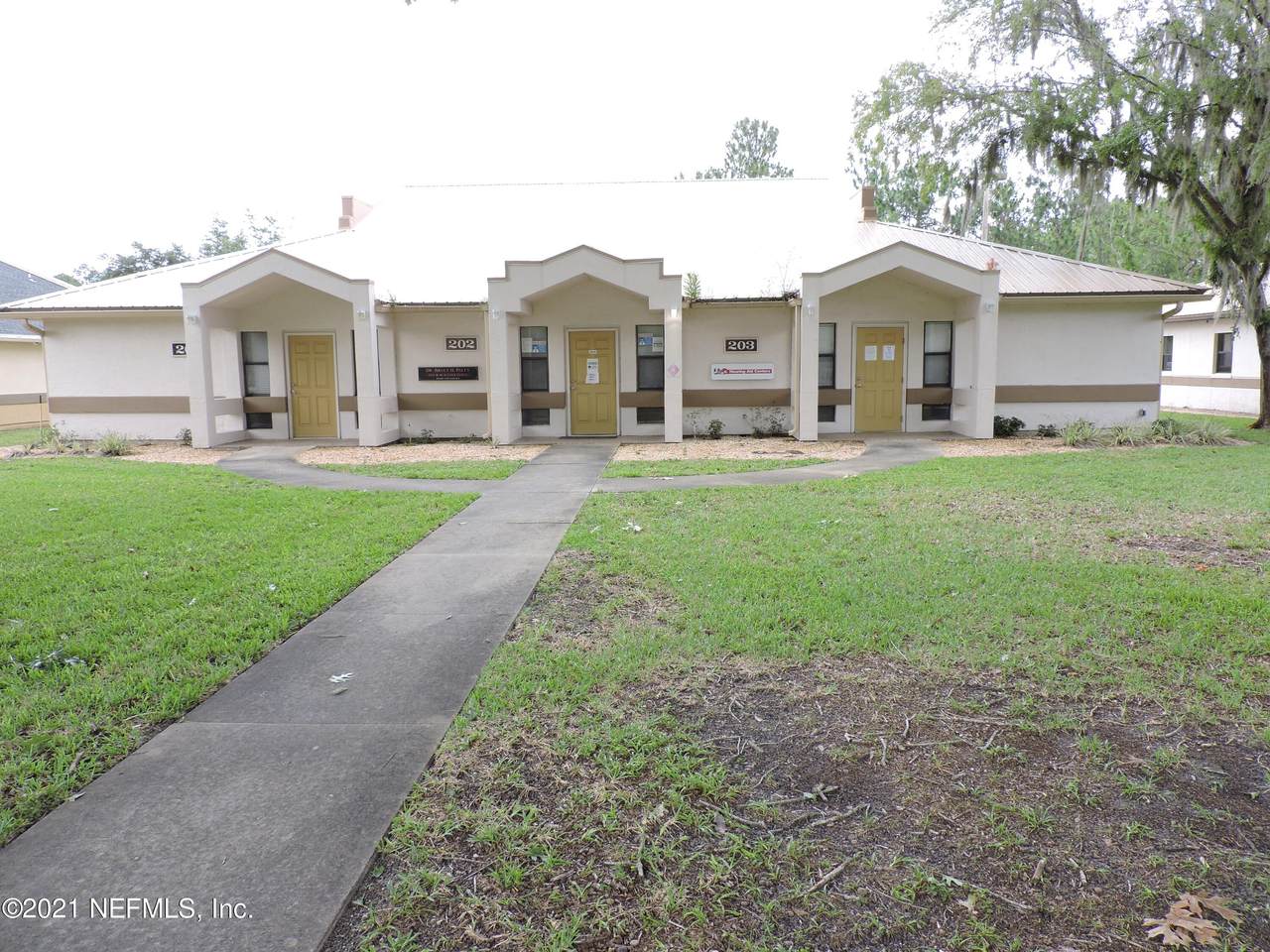 205 Zeagler Dr - Photo 1