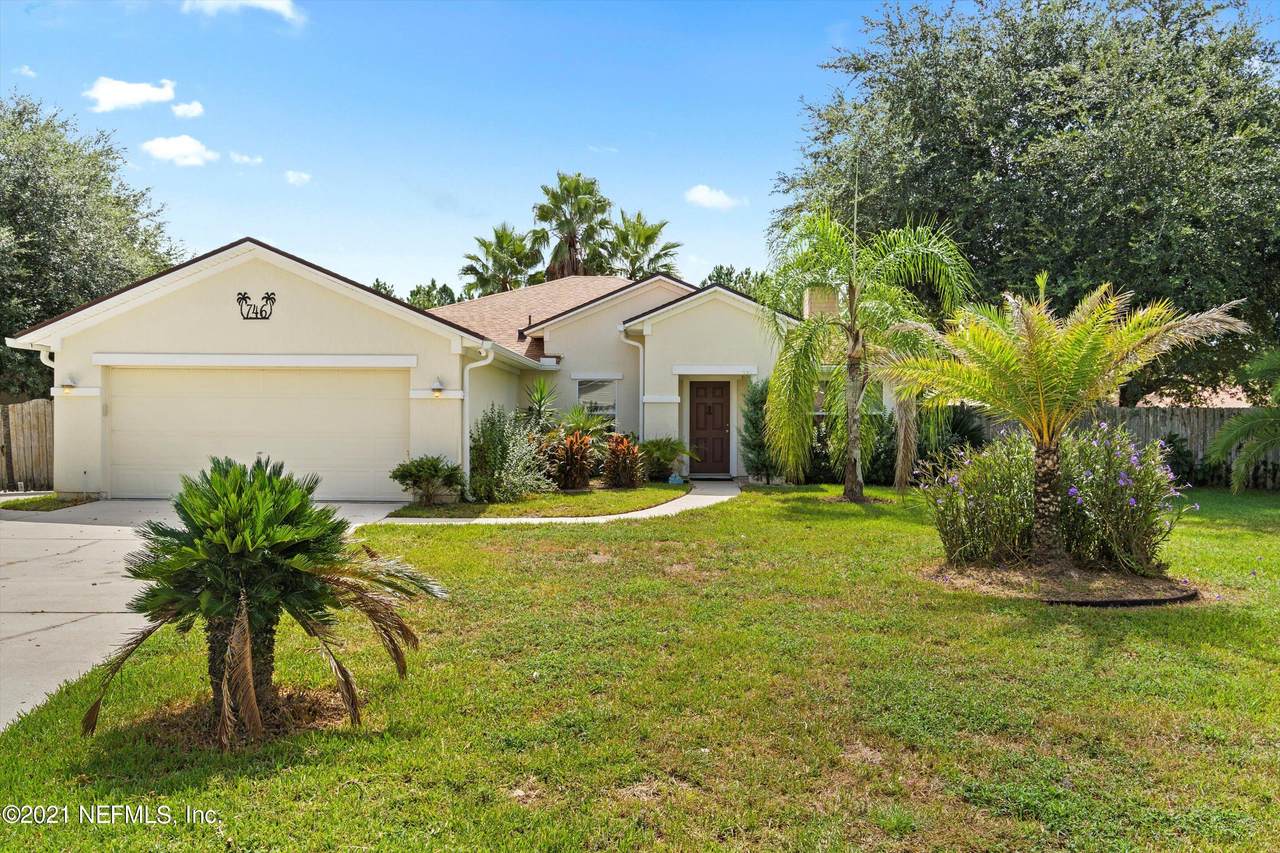 746 Roland Lakes Dr - Photo 1