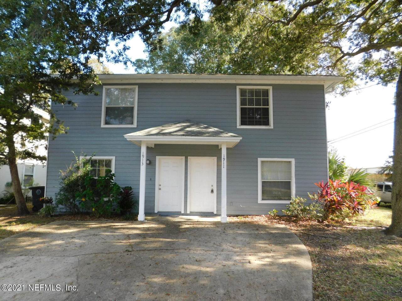 1911 Mary St - Photo 1