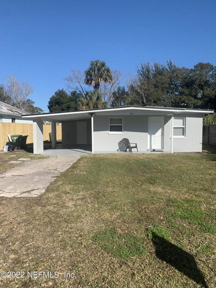 601 7TH Ave - Photo 1