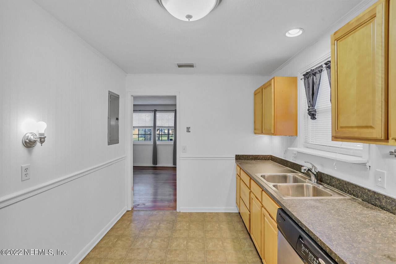 4816 Oakside Dr - Photo 1