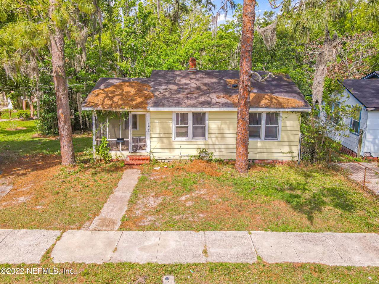6830 Perry St - Photo 1
