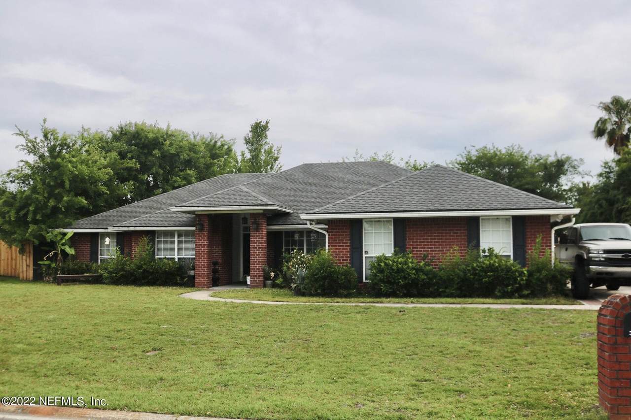 3396 Chimney Dr - Photo 1