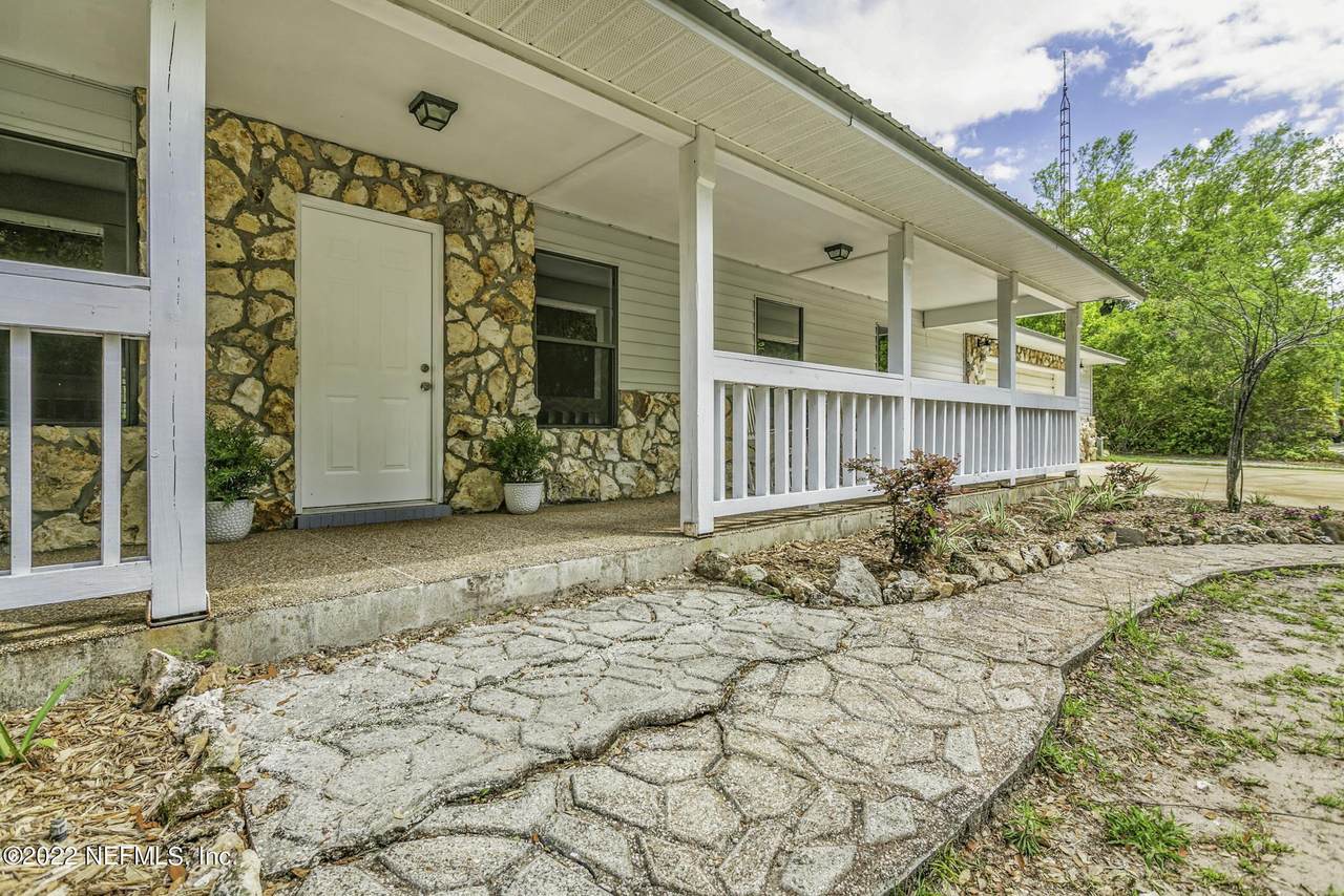 142 Lake Howell Blvd - Photo 1