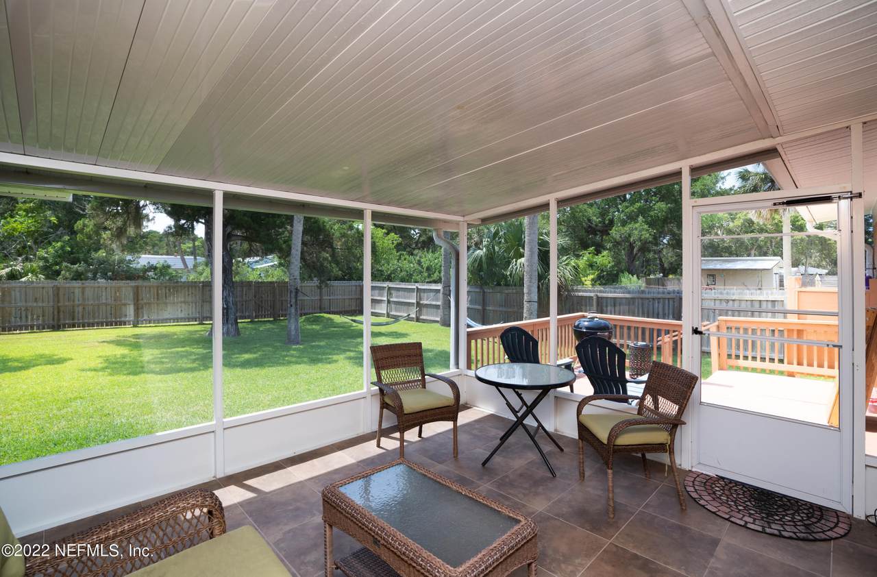 451 Arricola Ave - Photo 1