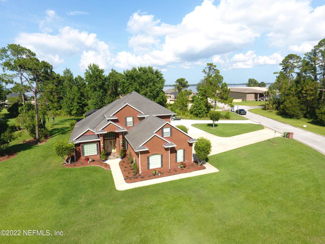 207 Crystal Cove Dr - Photo 1