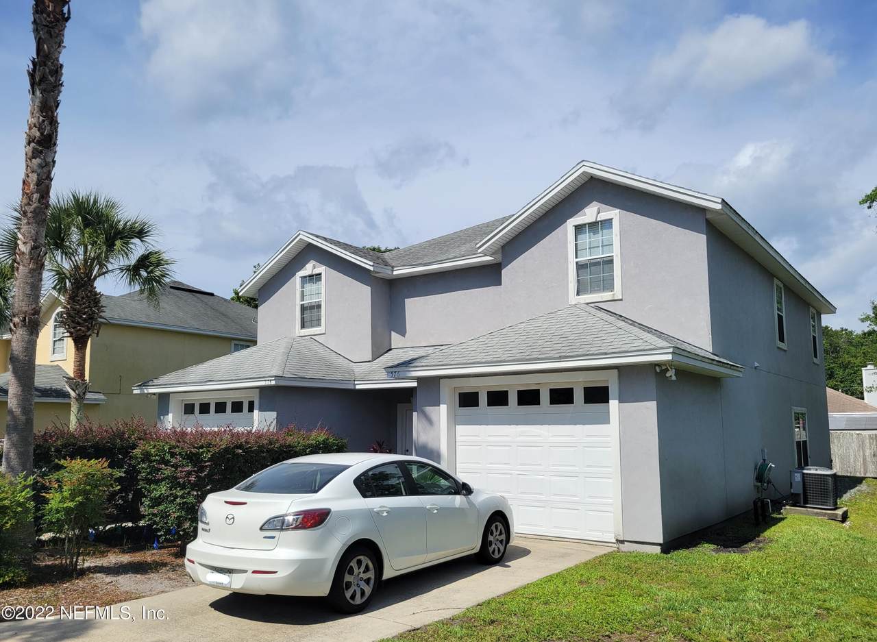 574 Stocks St - Photo 1