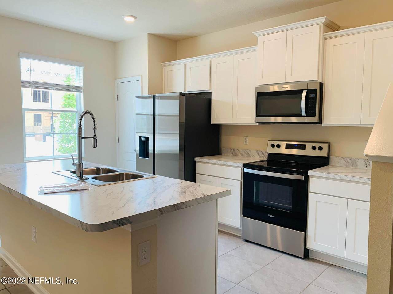 864 Centennial St - Photo 1