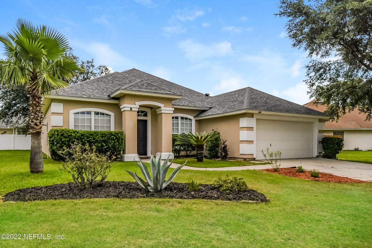 1381 Shirley Oaks Dr - Photo 1