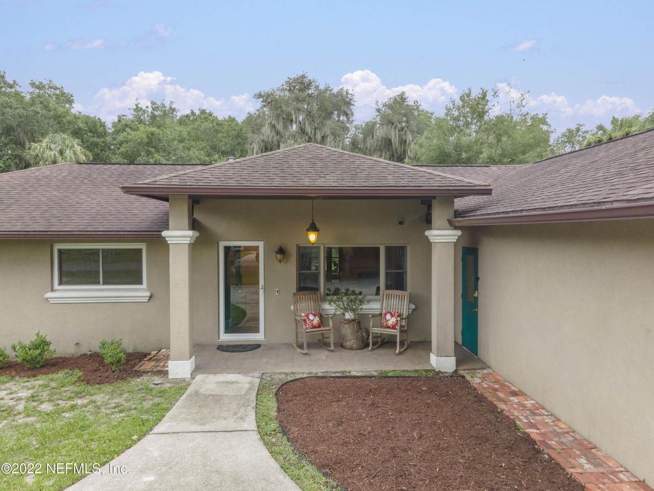101 Riverview Dr - Photo 1