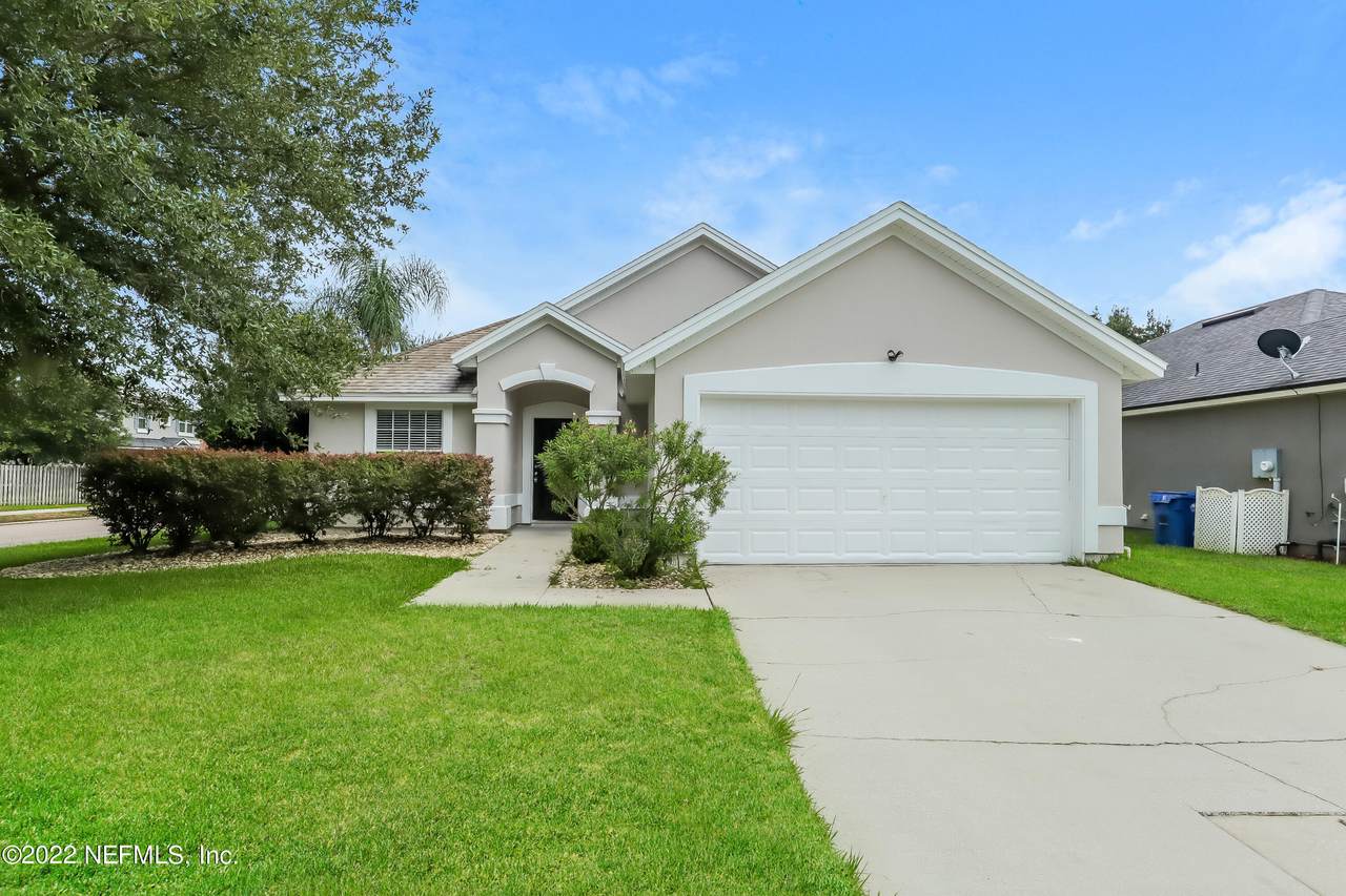 4206 Victoria Lakes Dr - Photo 1