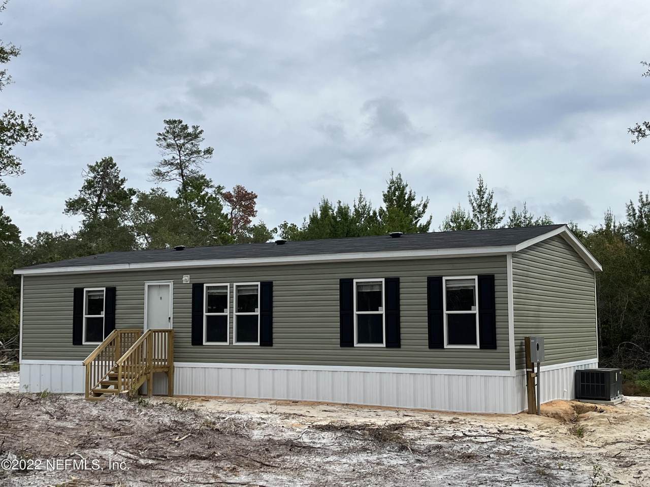 106 Oleander Ln - Photo 1