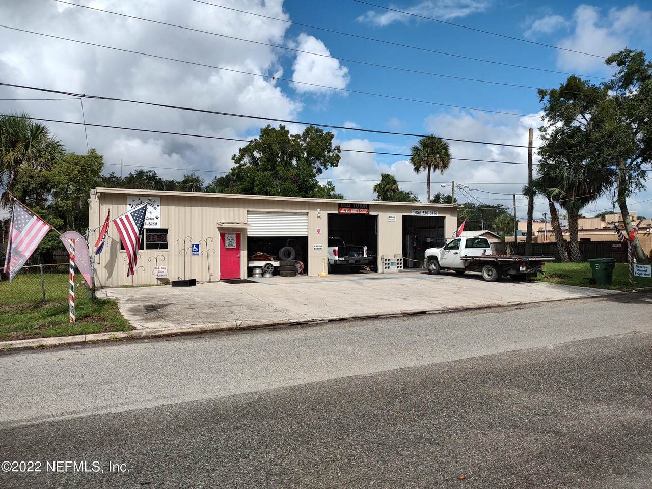1400 St Johns Ave - Photo 1