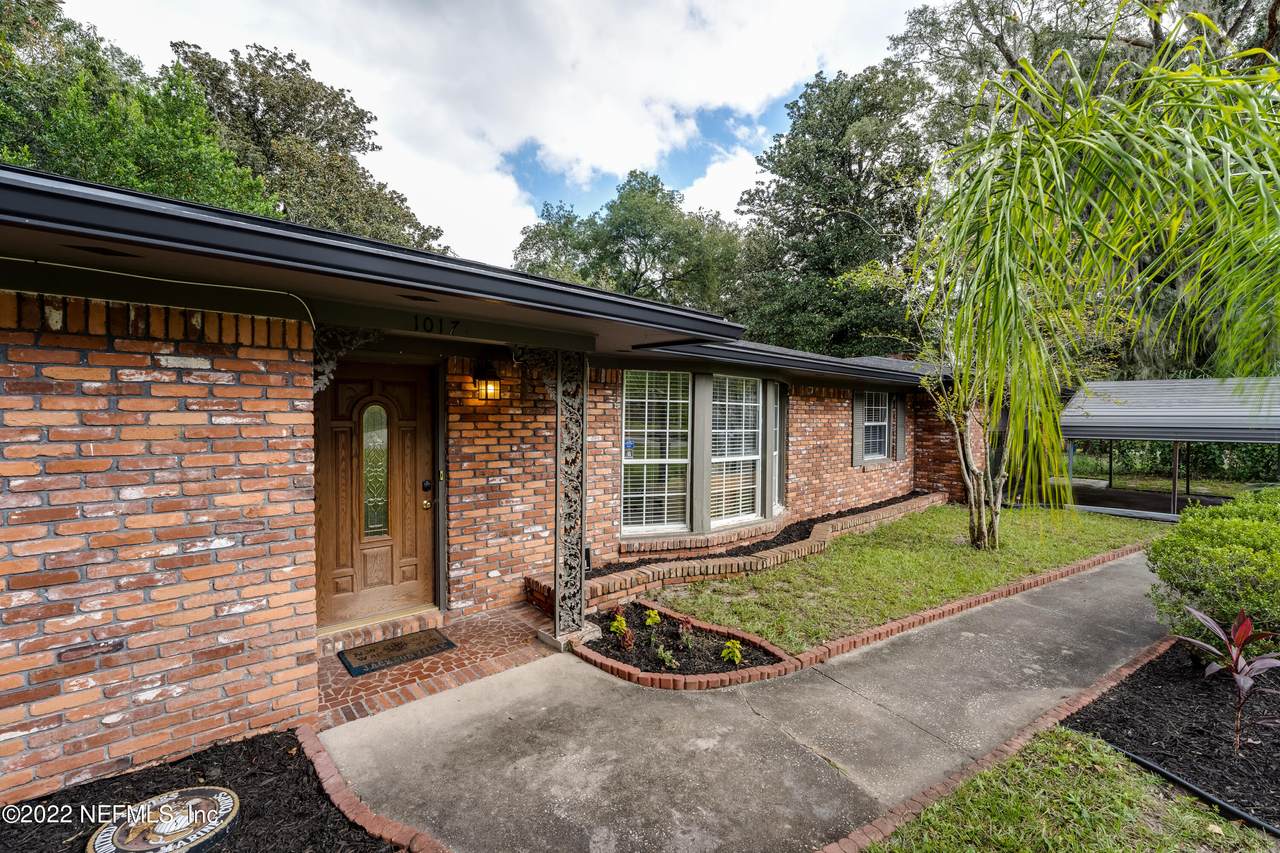 1017 Carlotta Rd - Photo 1