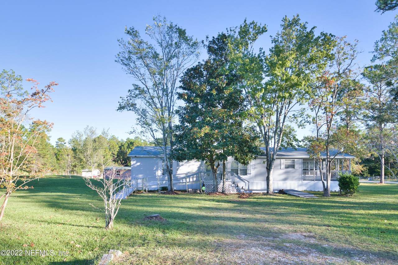 183 Orchid Ave - Photo 1