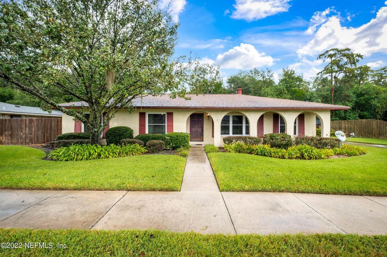 4911 Lofty Pines Cir - Photo 1