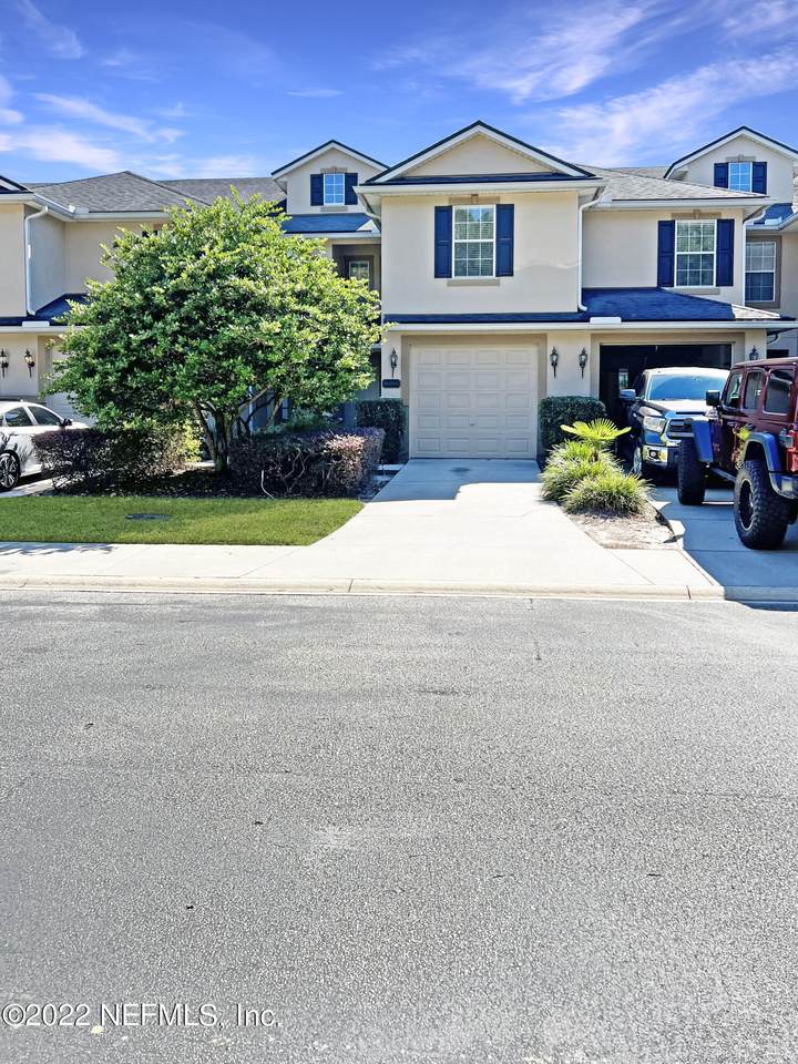 3685 Creswick Cir - Photo 1