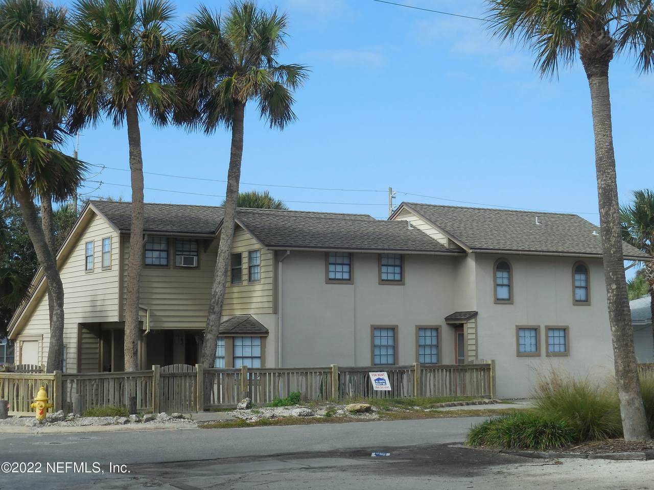 120 Beach Ave - Photo 1