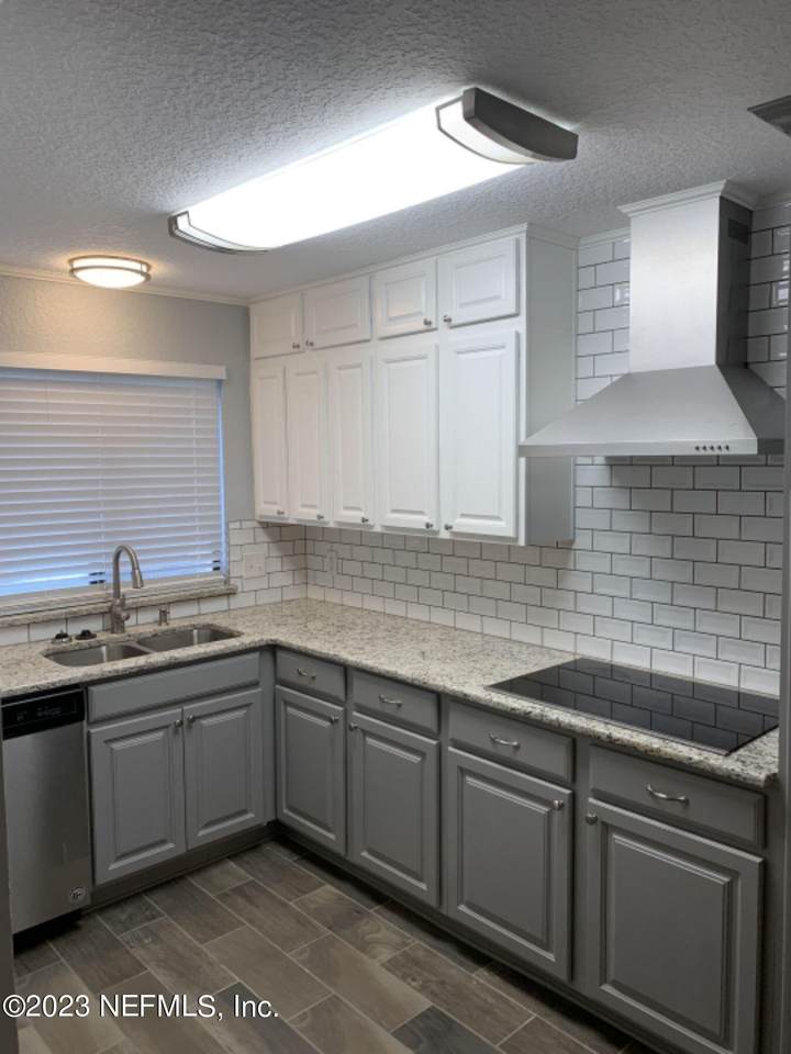 5811 Atlantic Blvd - Photo 1