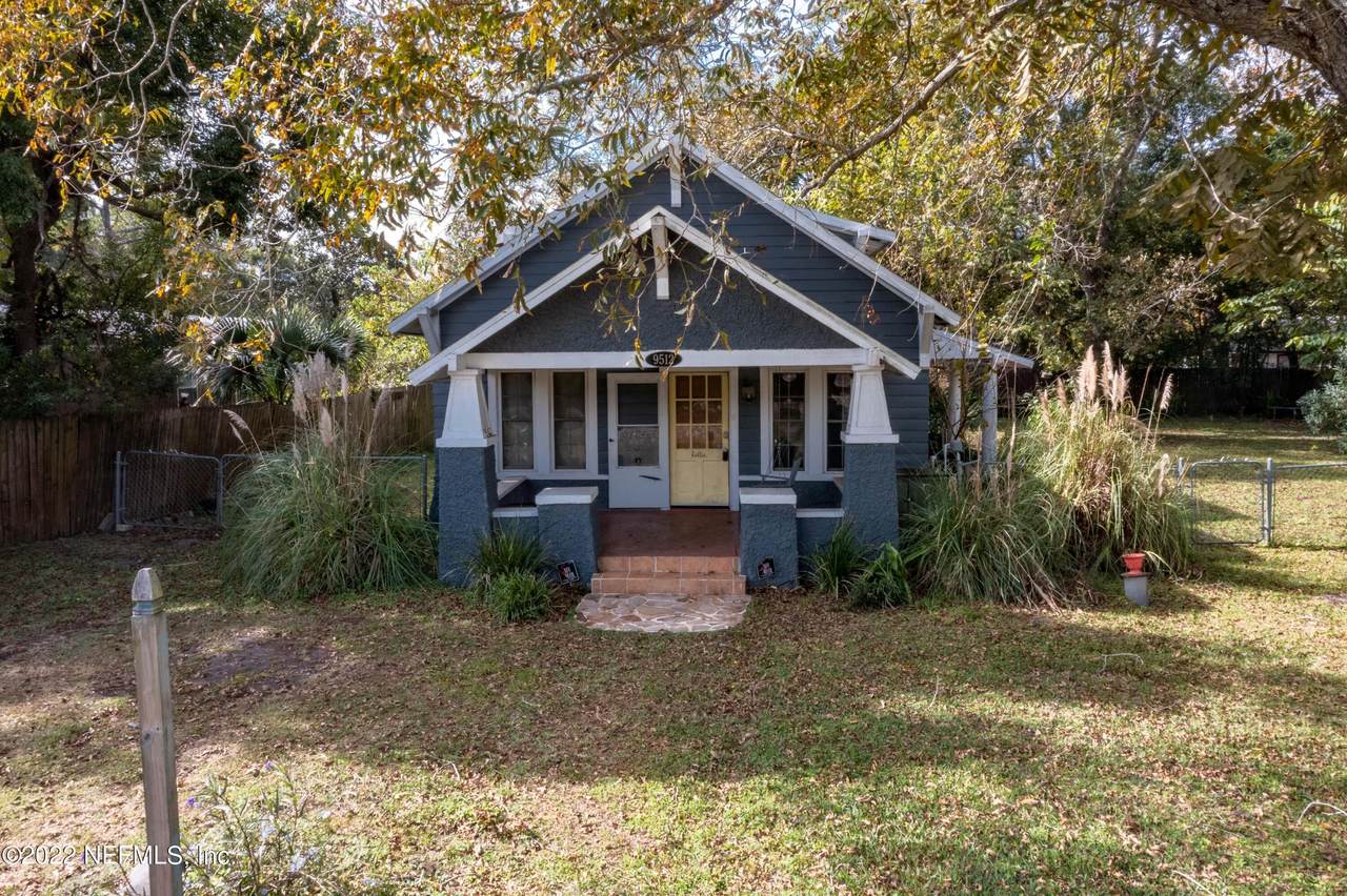 9512 Sisson Dr - Photo 1