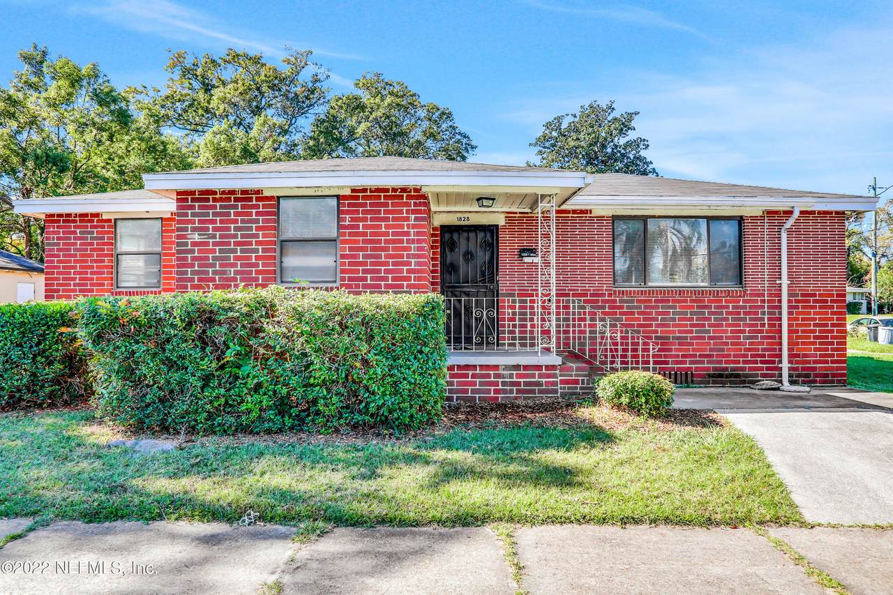 1828 Wilcox St - Photo 1