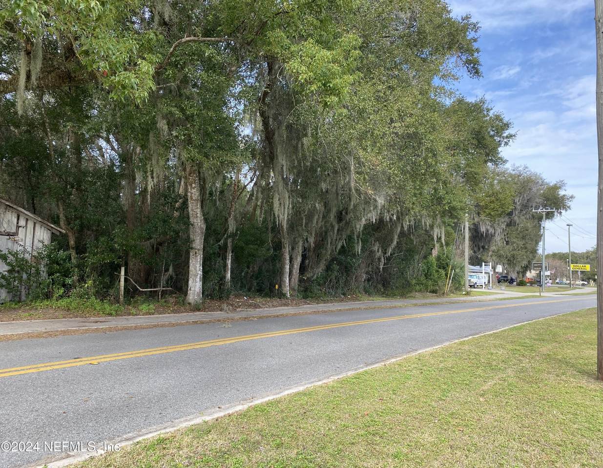 605 Summit Street - Photo 1