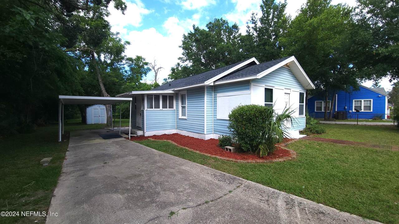 6407 Elwood Avenue - Photo 1