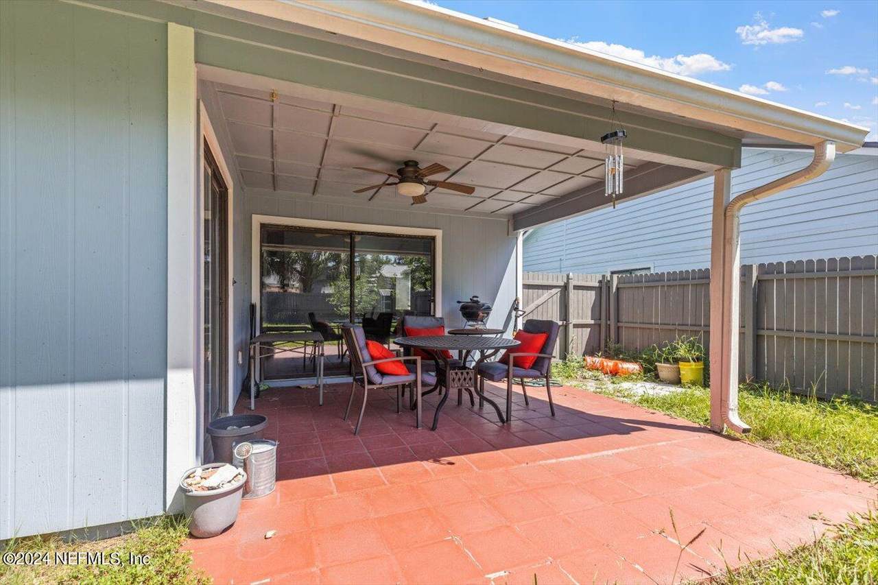 512 15TH Avenue - Photo 1