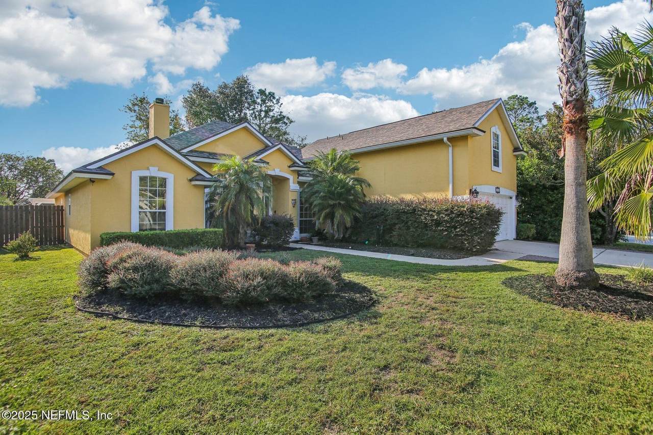 1925 Barham Court - Photo 1