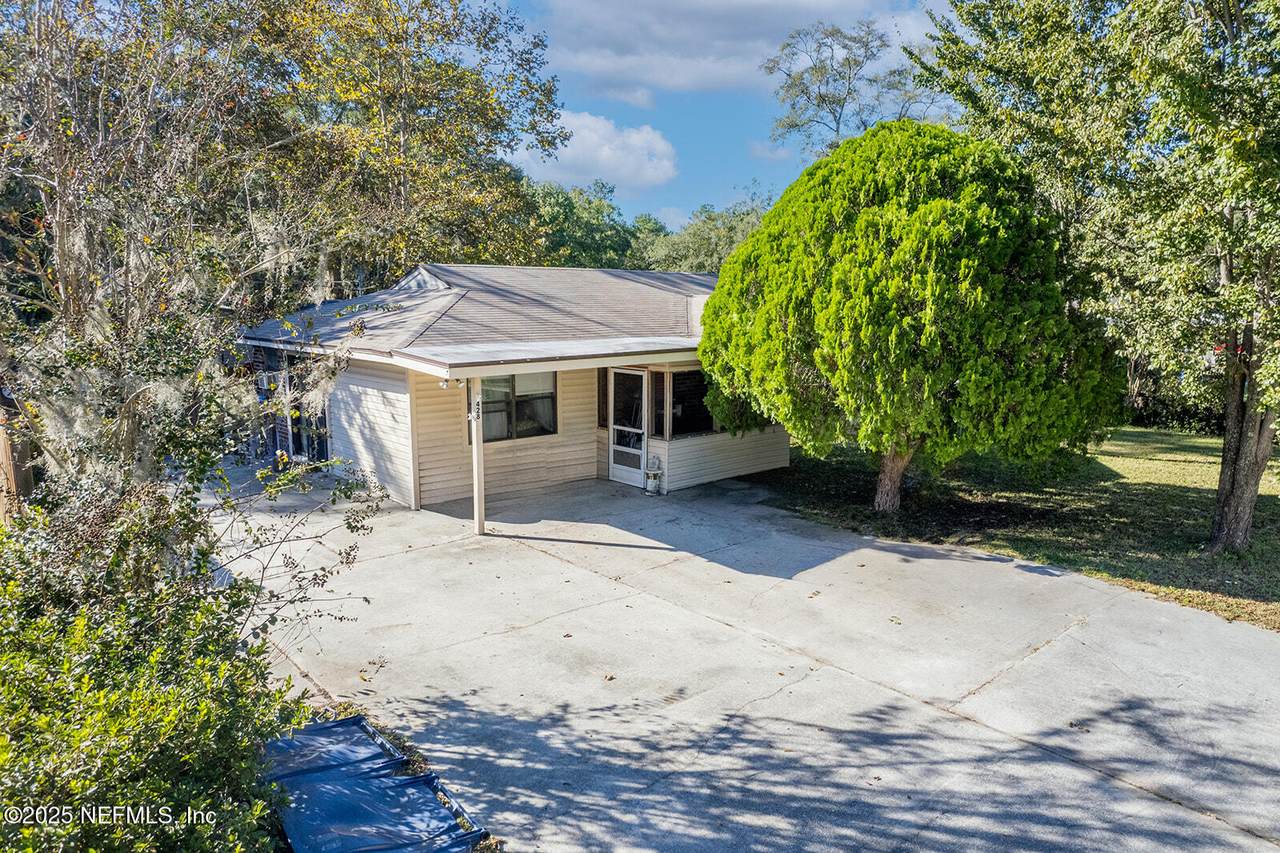 428 Magnolia Drive - Photo 1