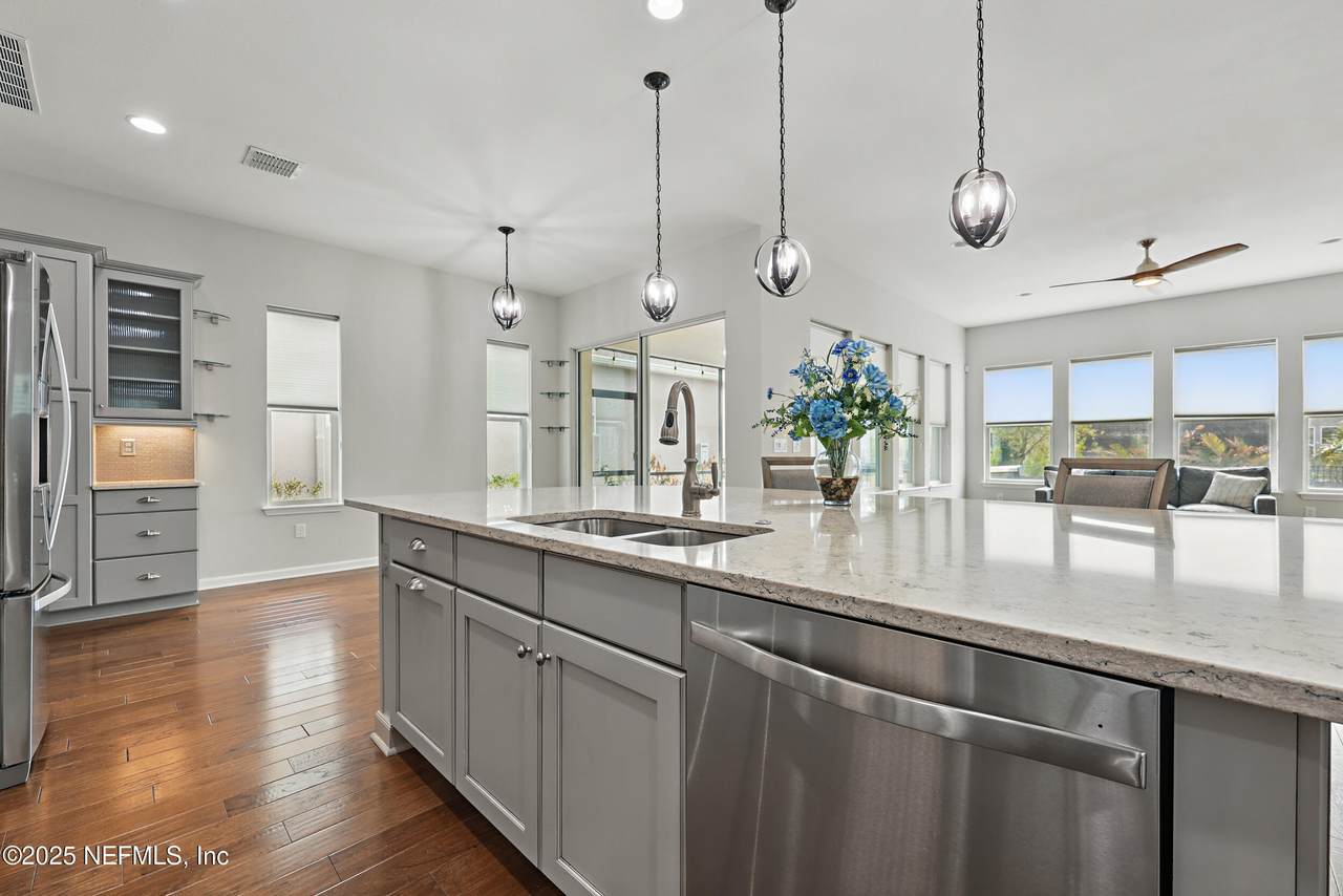 52 Dyer Court - Photo 1