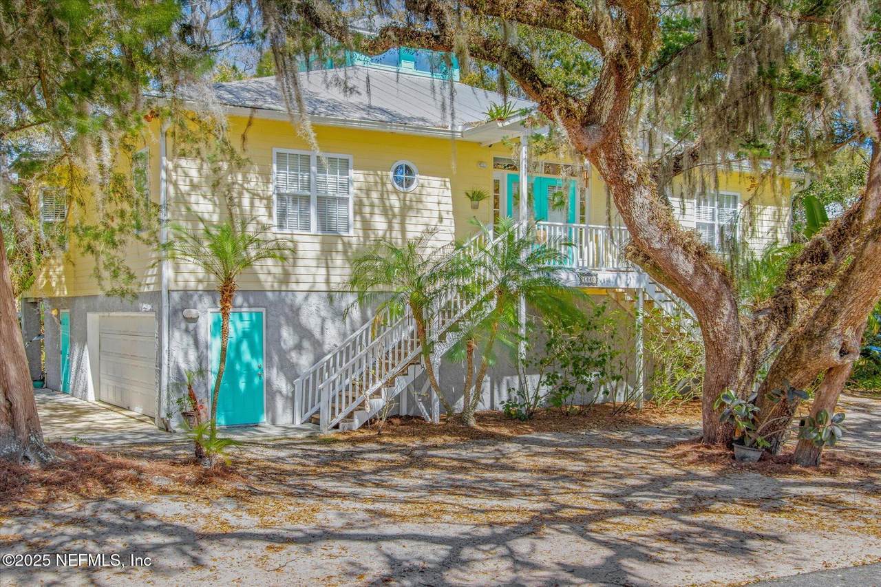 1440 Corunna Street - Photo 1