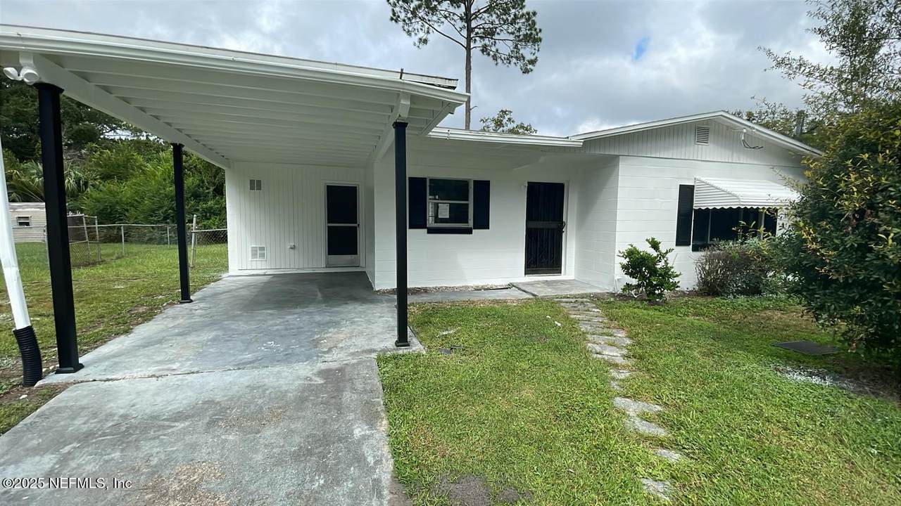 9504 Flechette Avenue - Photo 1