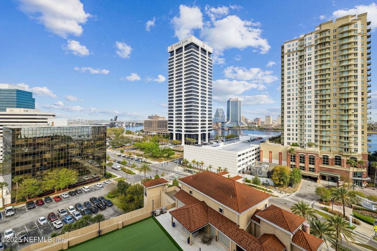 1478 Riverplace Boulevard - Photo 1