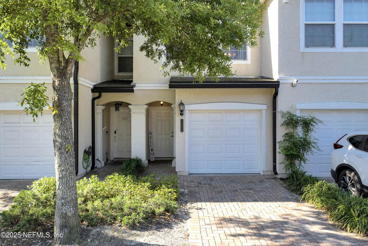 11287 Estancia Villa Circle - Photo 1