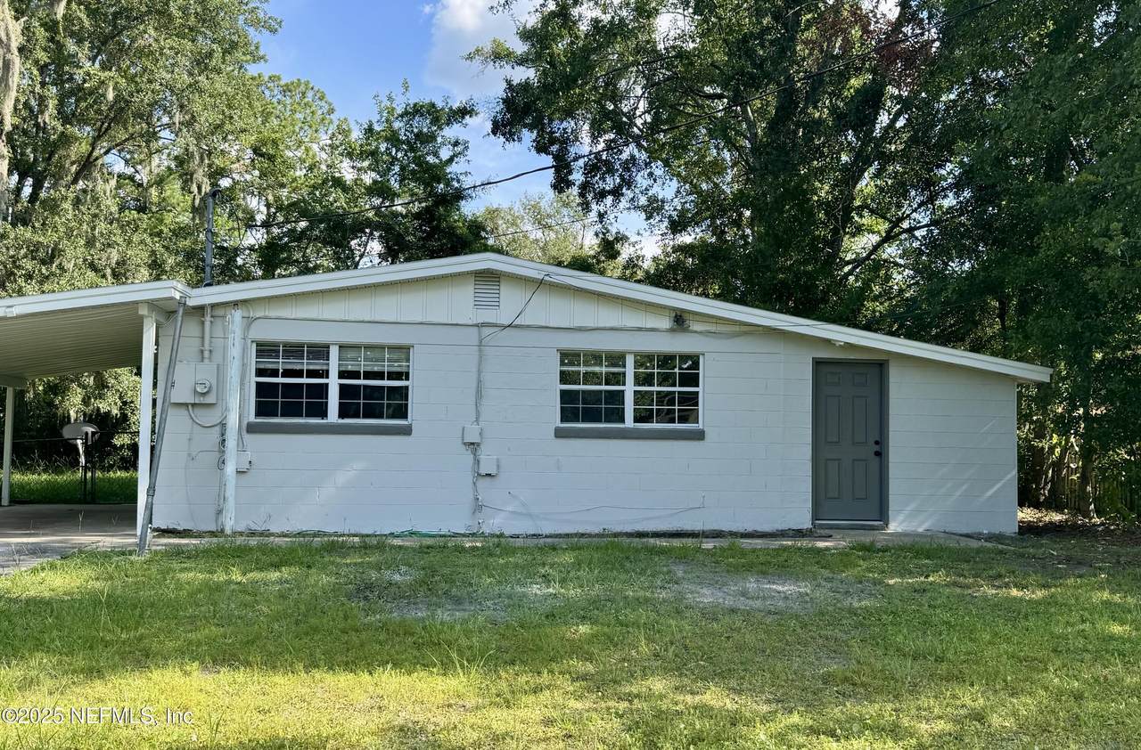 7054 Red Robin Drive - Photo 1