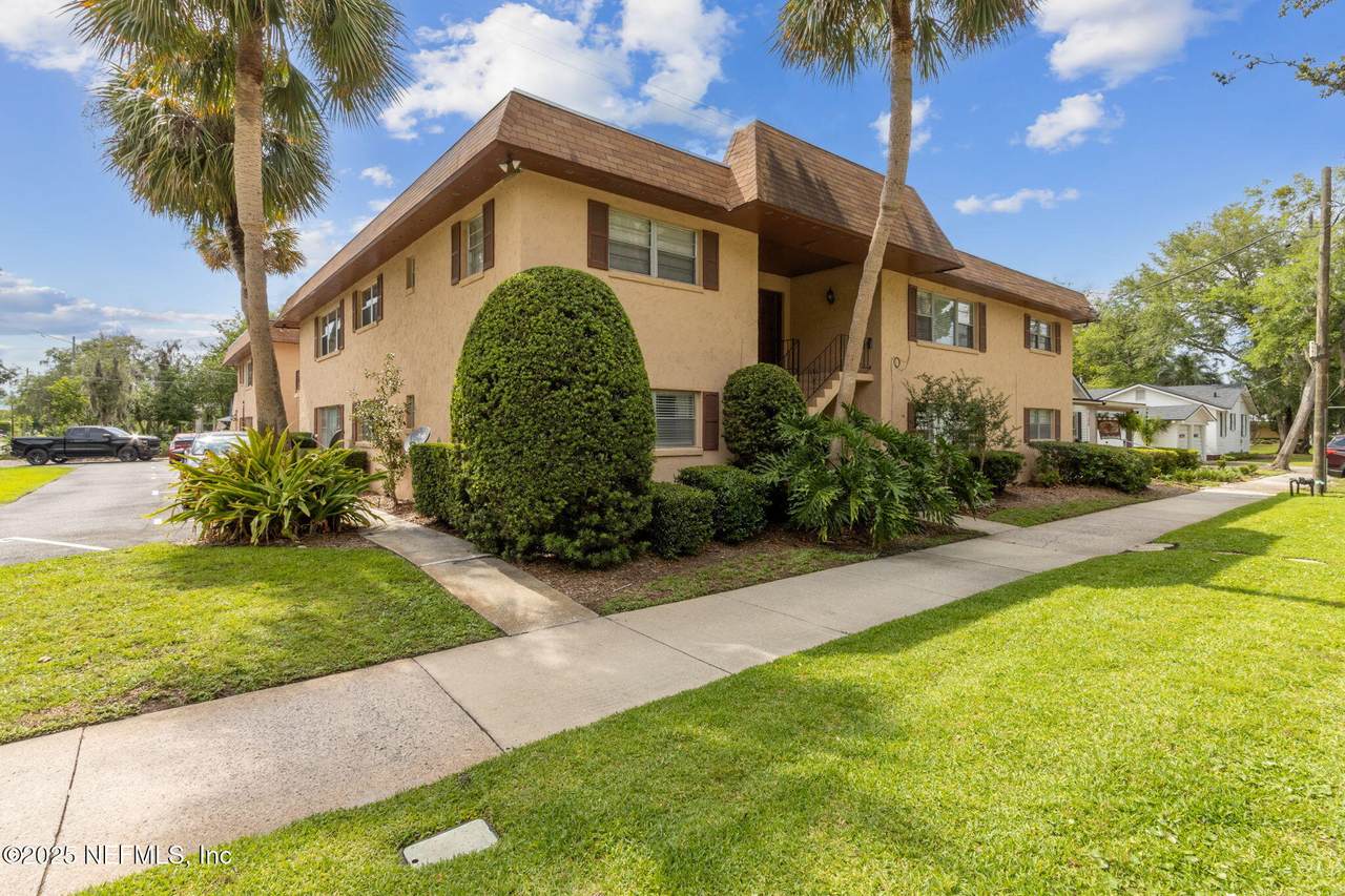 4390 Herschel Street - Photo 1