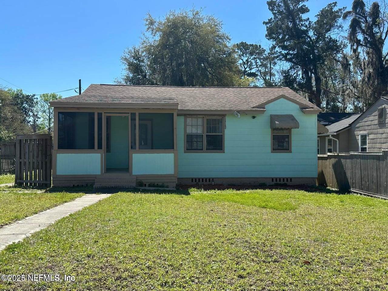 402 62ND Street - Photo 1