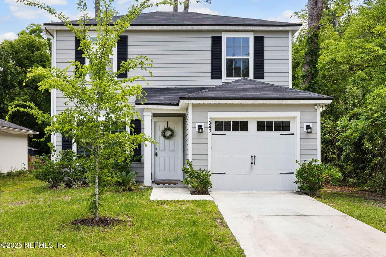 1343 Pangola Drive - Photo 1