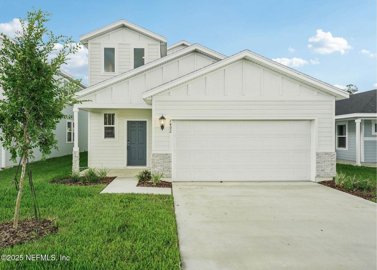 7492 Queensgate Circle - Photo 1