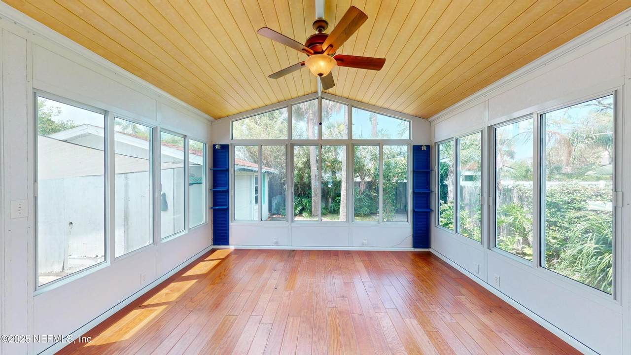 421 7TH Avenue - Photo 1