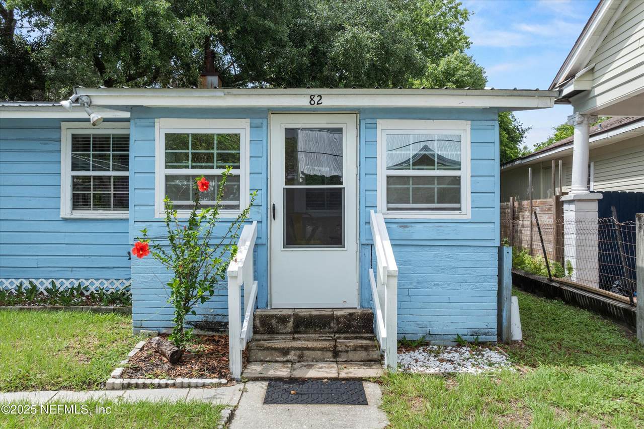 82 Kings Ferry Way - Photo 1