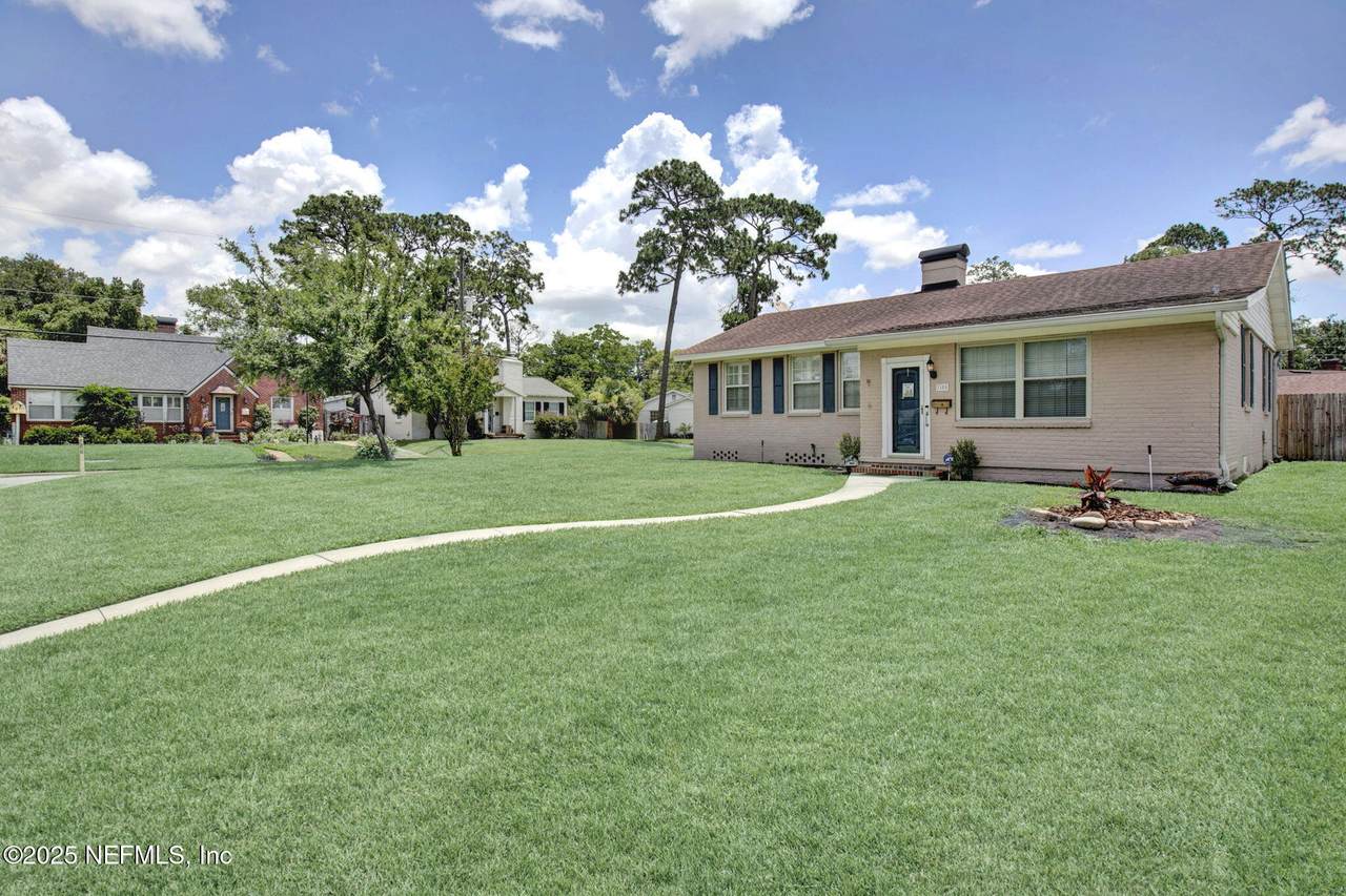 1105 South Shores Road - Photo 1