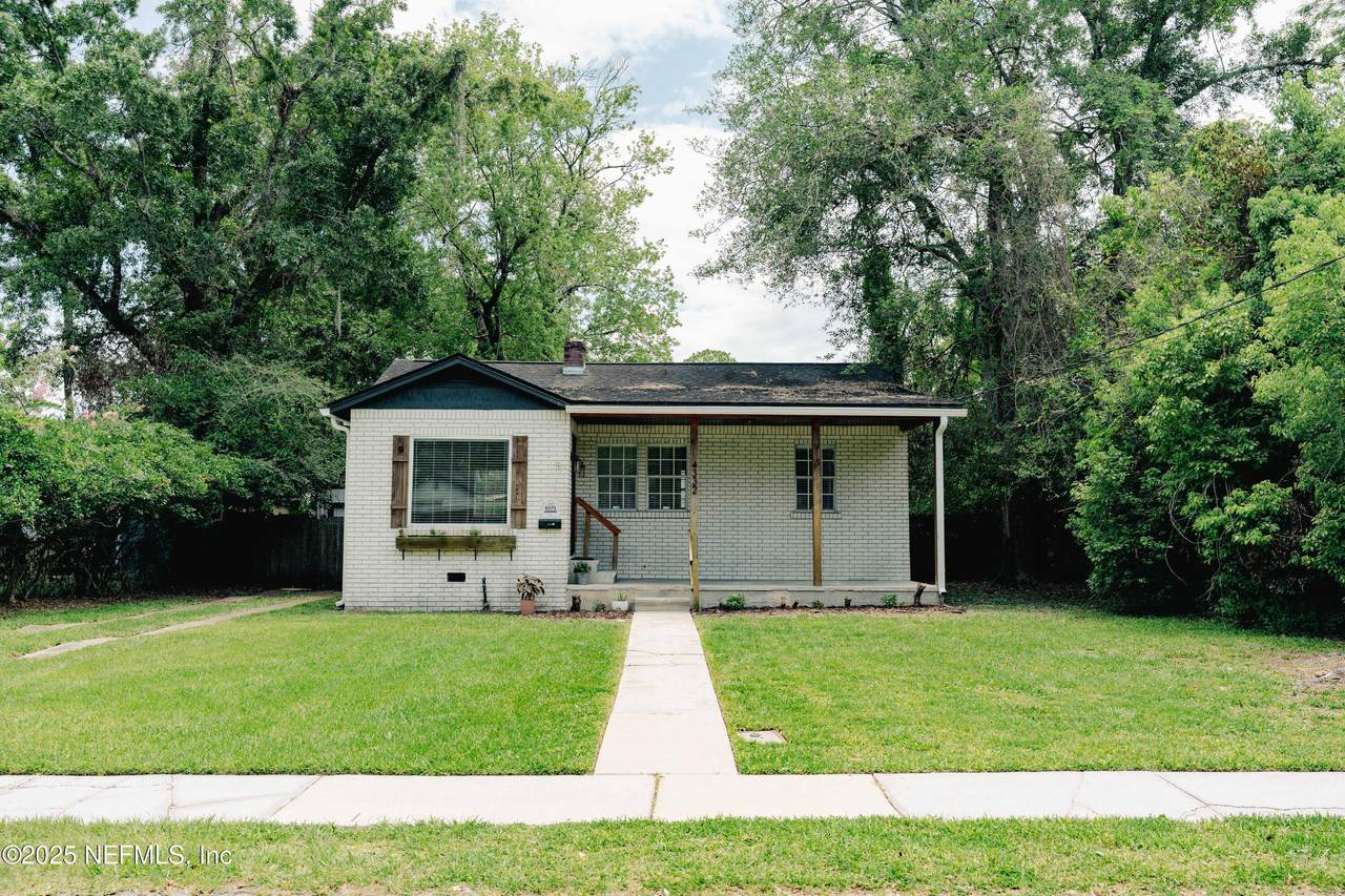 4332 Kingsbury Street - Photo 1