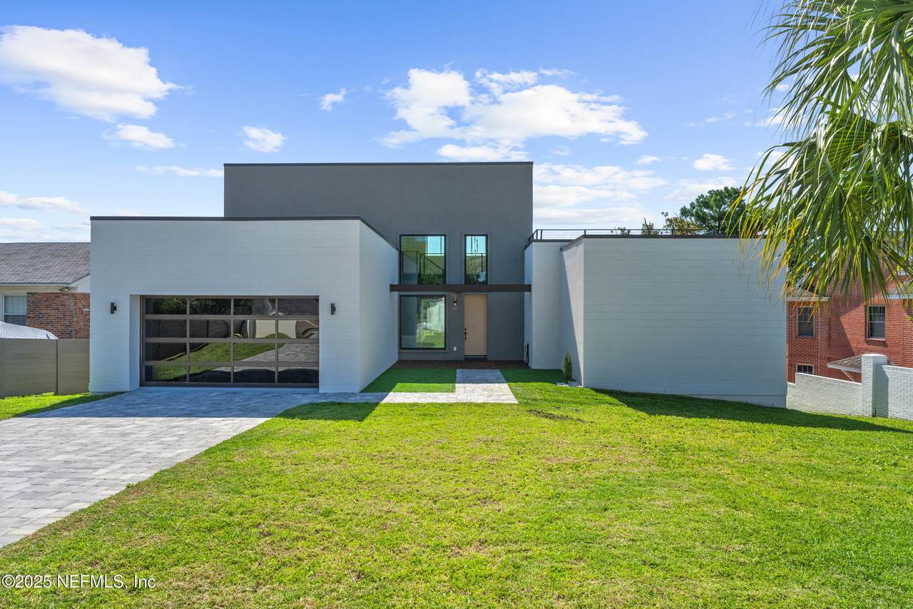 226 River Hills Drive - Photo 1