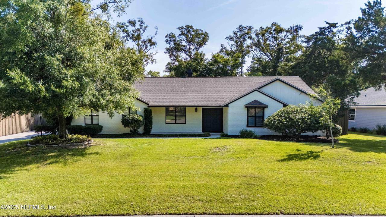 2822 Circle Ridge Drive - Photo 1