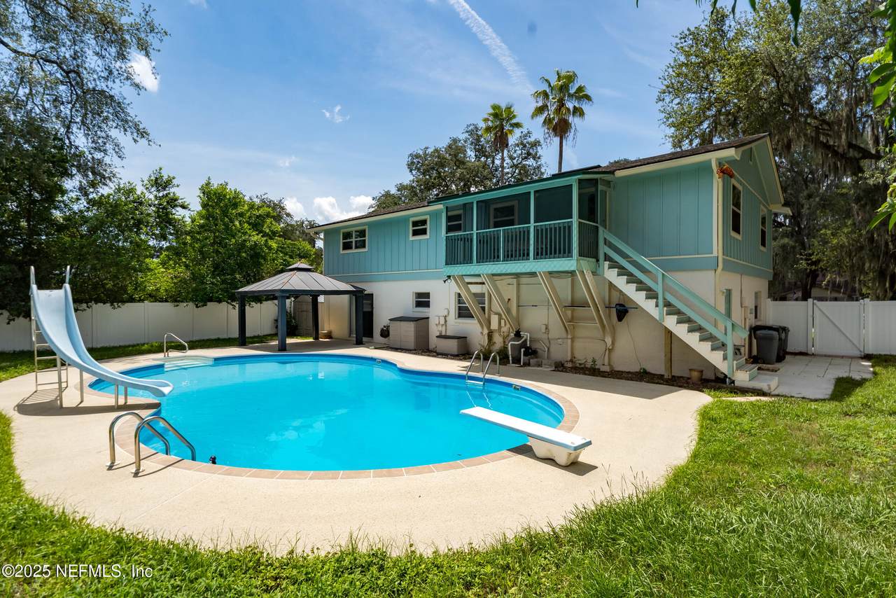 5527 Forrest Drive - Photo 1
