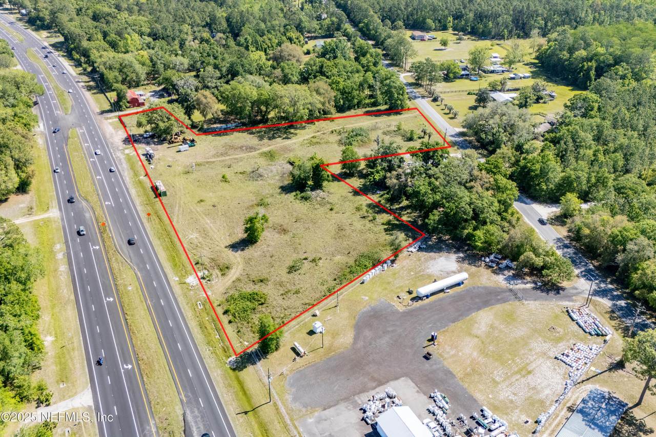 9627 Us Highway 301 - Photo 1